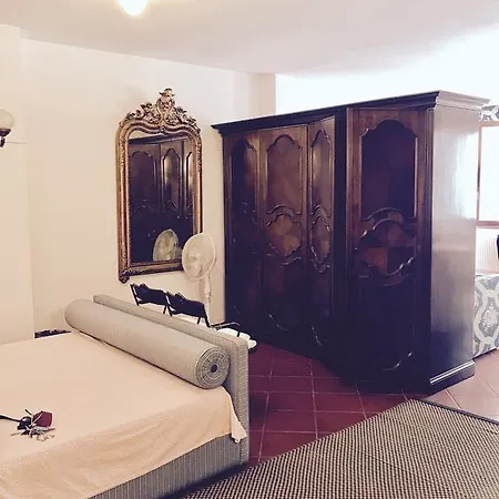 Carraresi *